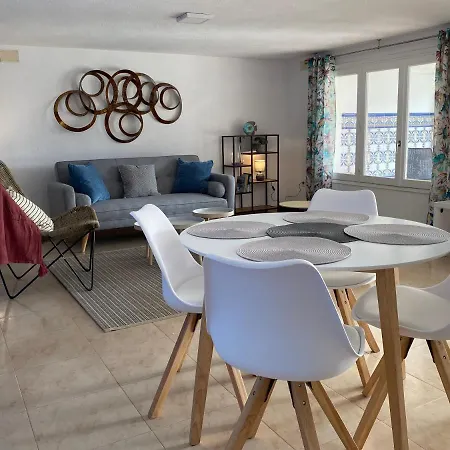 Private Pool & Garden - Walk To Beach & Marbella