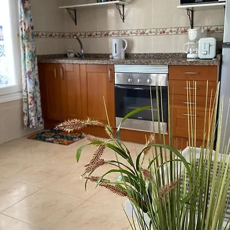 Private Pool & Garden - Walk To Beach & * Marbella