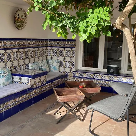 Private Pool & Garden - Walk To Beach & Holiday home